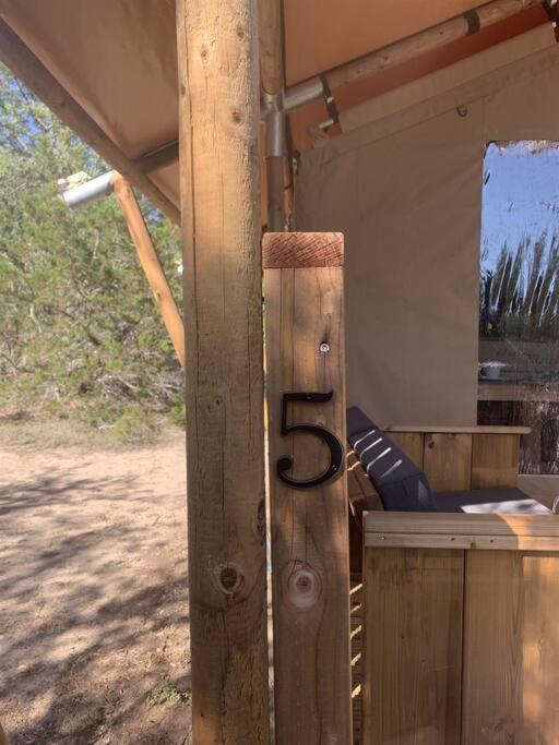 Hotel 12 Fires Luxury Glamping With Heating #5 Johnson City Exterior foto