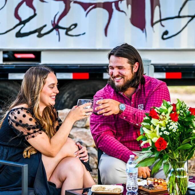 Hotel 12 Fires Luxury Glamping With Heating #5 Johnson City Exterior foto