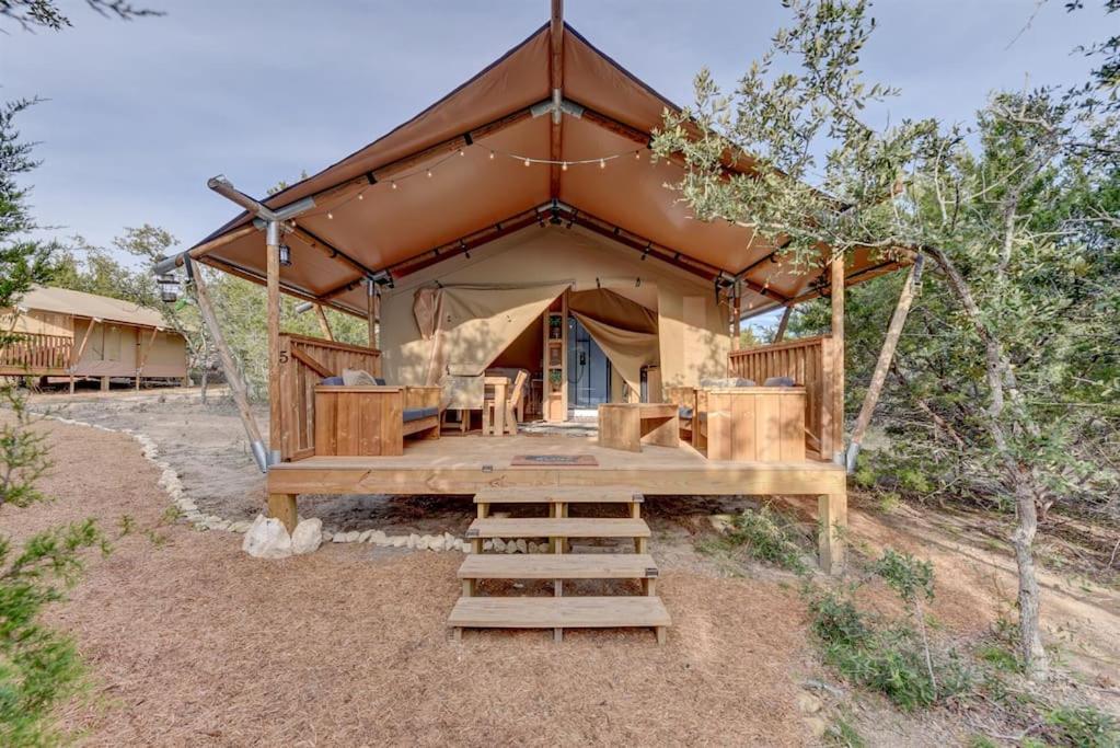 Hotel 12 Fires Luxury Glamping With Heating #5 Johnson City Exterior foto