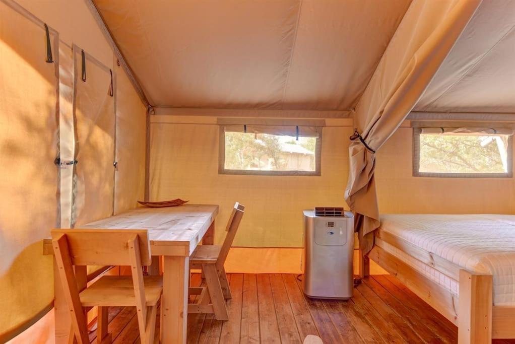 Hotel 12 Fires Luxury Glamping With Heating #5 Johnson City Exterior foto