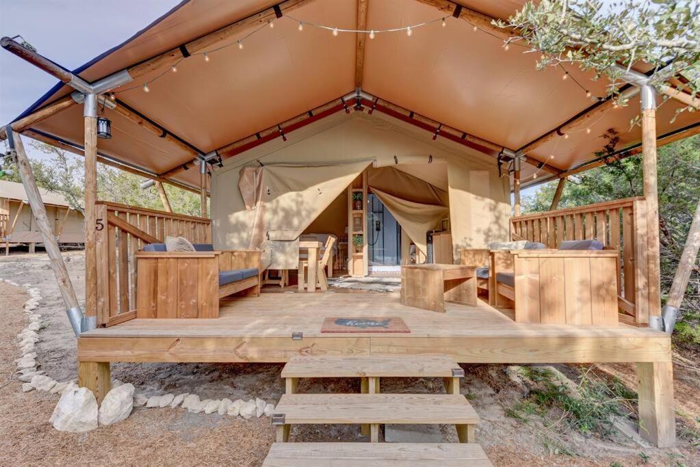 Hotel 12 Fires Luxury Glamping With Heating #5 Johnson City Exterior foto